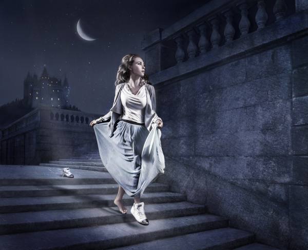Photograph Stylaz Ambrosio Peroni Cinderella on One Eyeland